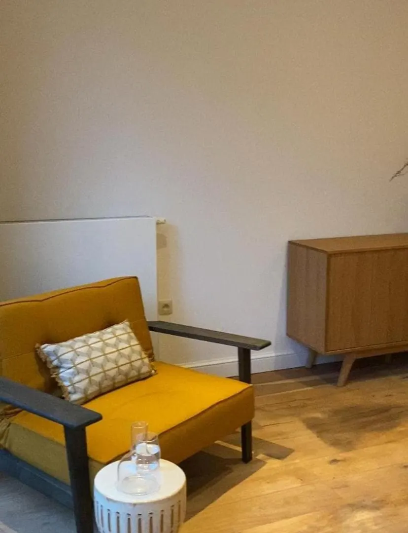 אנטוורפן Completely Renovated Apartment 0*,  בלגיה